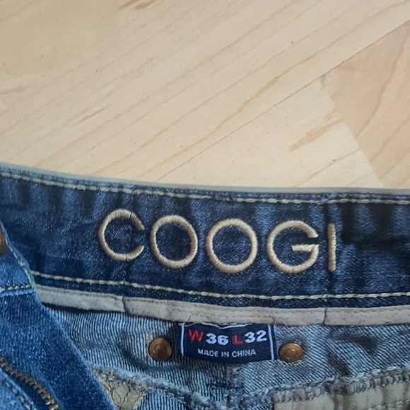 COOGI Jeans - Picture 2 of 3